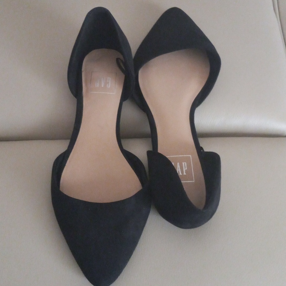GAP Black Pointed D'Orsay Flats Size 7.5